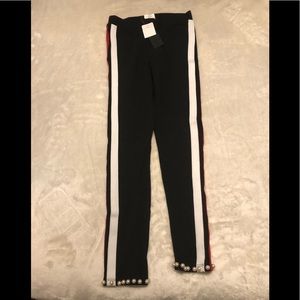 Super cute leggings with pearls @ the bottom